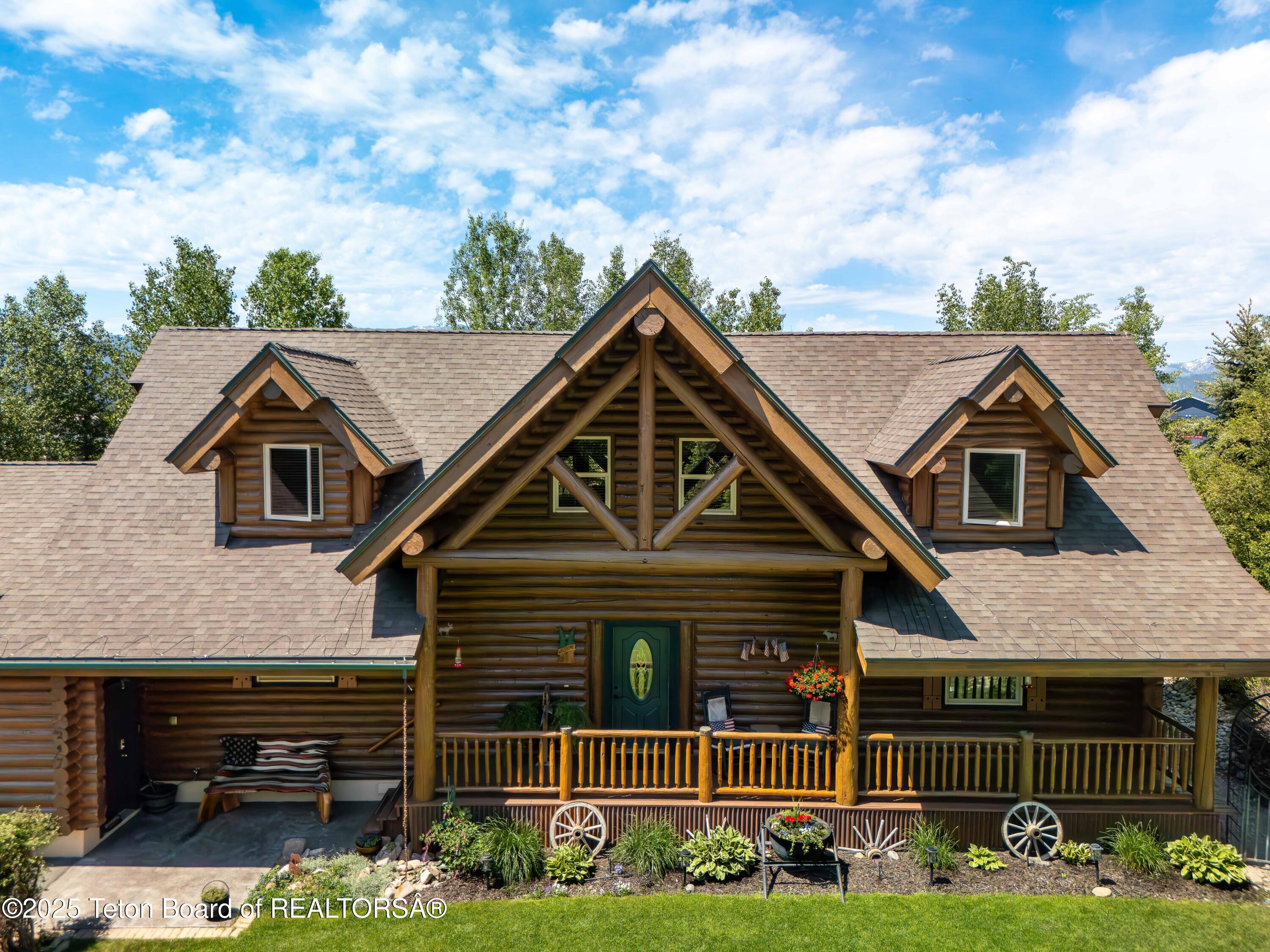 Property Photo: 247 Meadow Ridge Rd WY 83128
