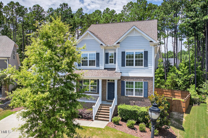 Property Photo: 208 Cecelia Court NC 27519