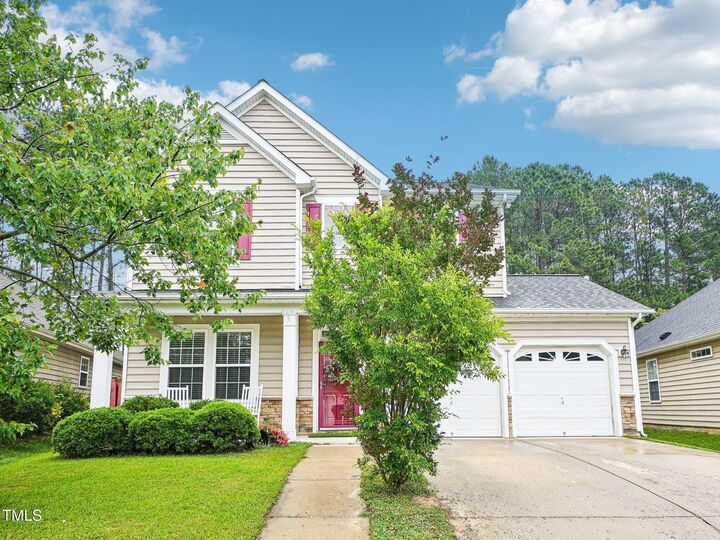 Property Photo: 611 Ashbrittle Drive NC 27571