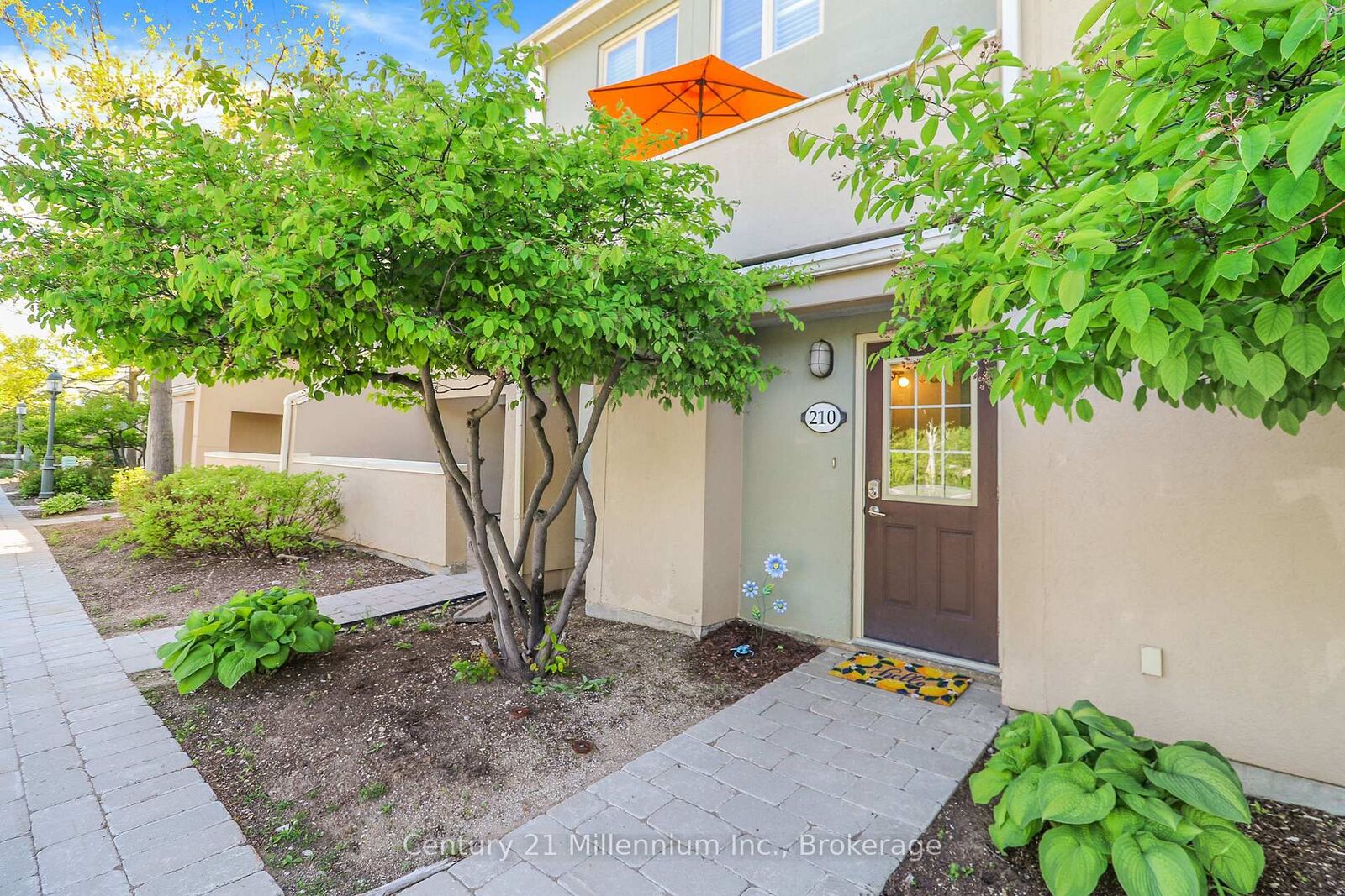 Photo de la propriété: 107 Wintergreen Place 210 ON L9Y 0P8