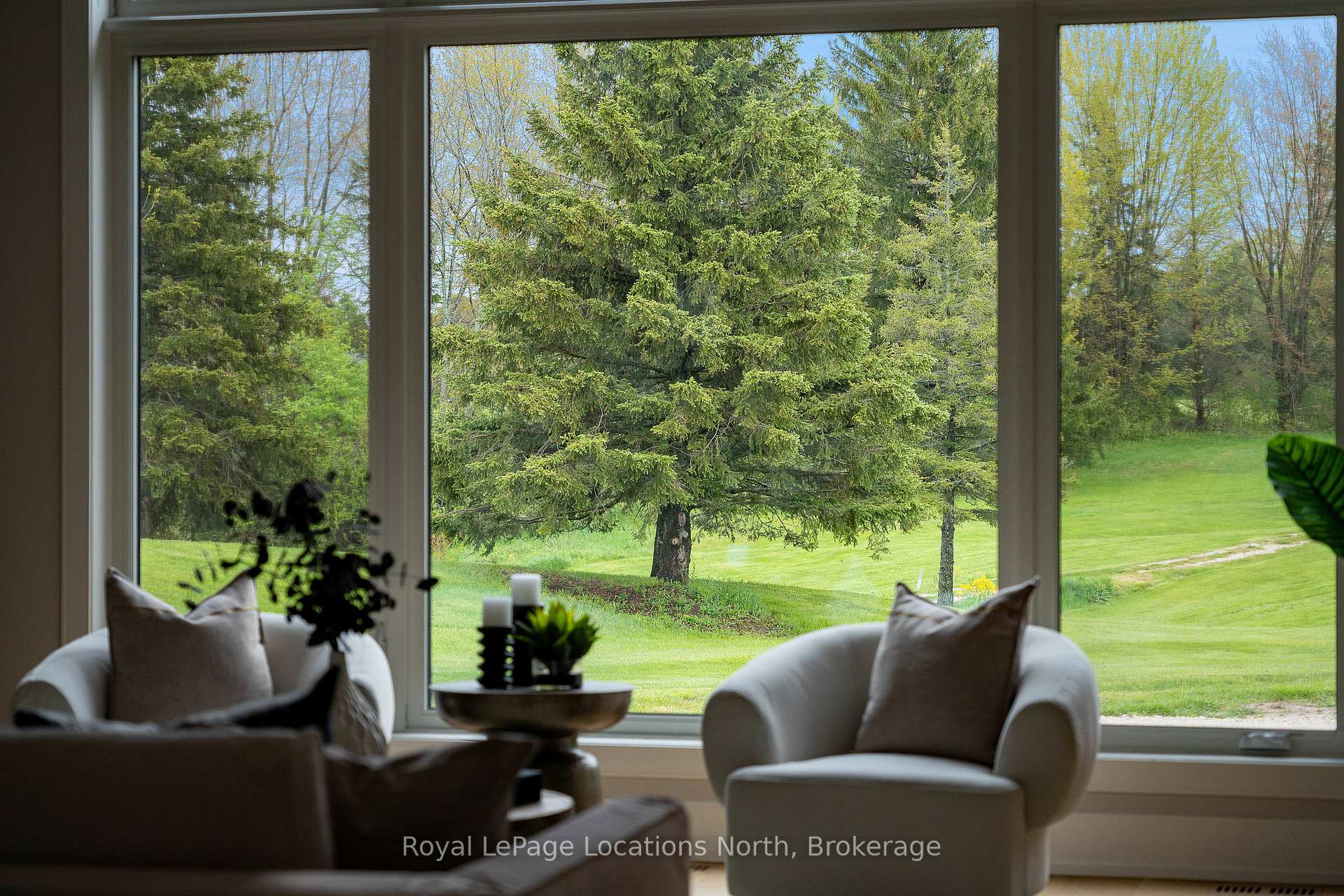 Property Photo: 30 Hilton Lane ON N4L 1L8