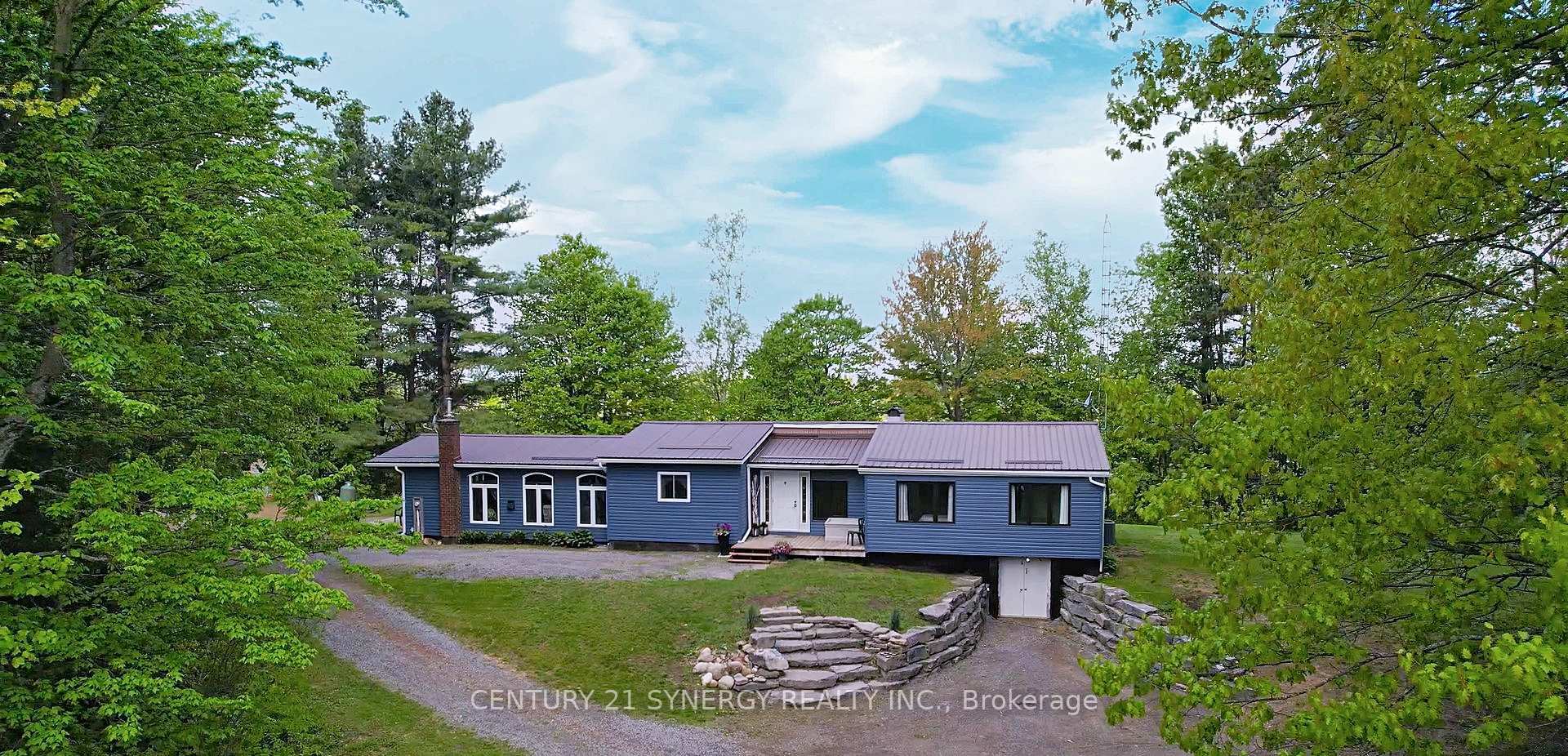 Photo de la propriété: 9093 County Rd 22 Road ON K0E 1X0