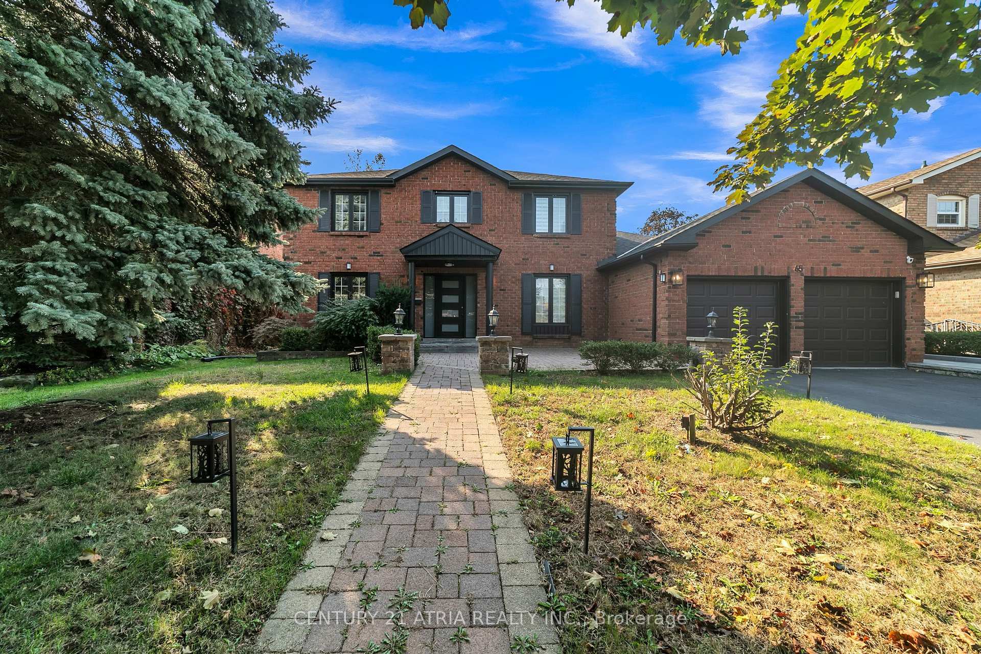 Property Photo: 65 Worthington Avenue ON L4E 2S6