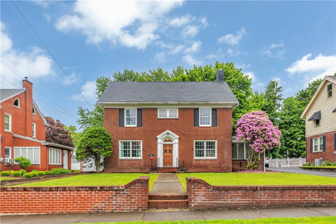 Property Photo: 111 E Sheridan Ave PA 16105