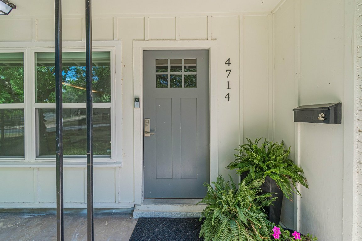 Property Photo:  4714 Philco Drive  TX 78745 