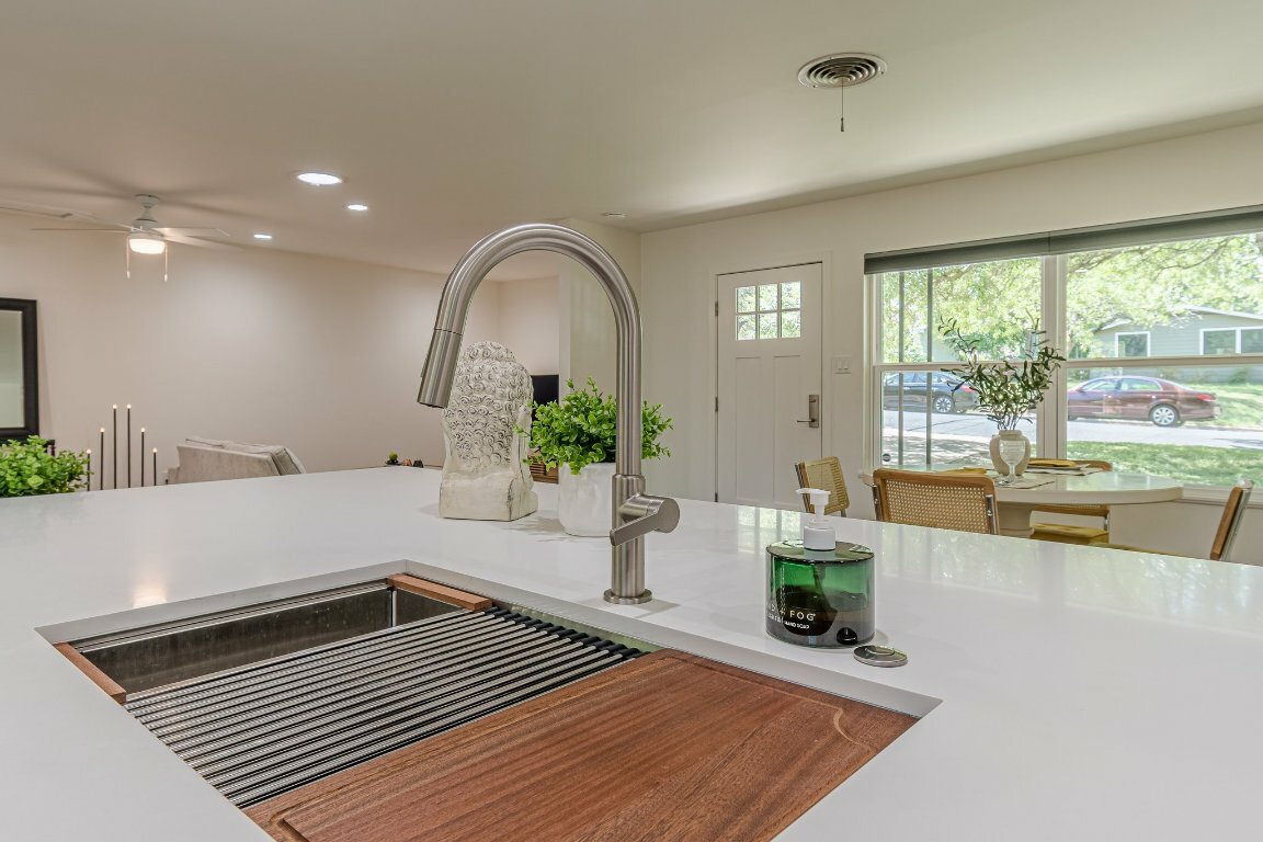 Property Photo: 4714 Philco Drive TX 78745
