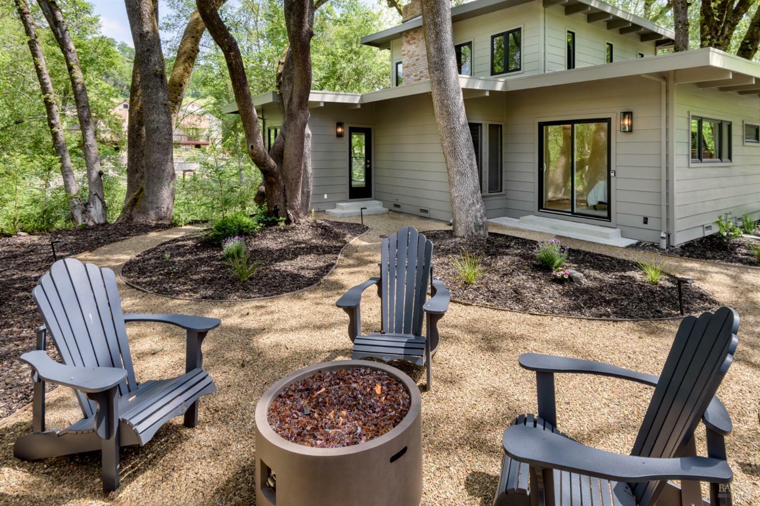 Property Photo: 1095 Robertson Road CA 95442