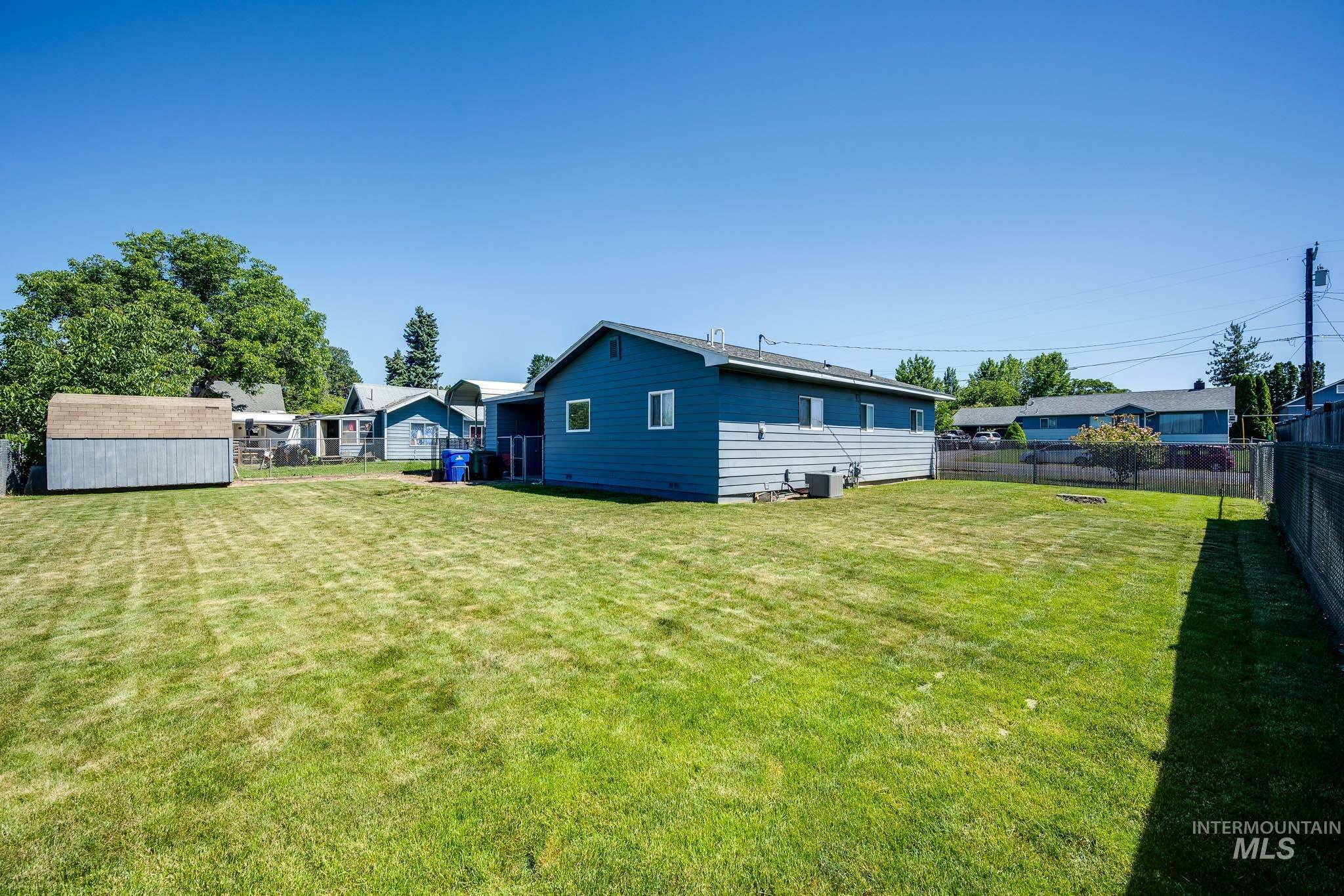 Property Photo: 607 Preston Avenue ID 83501