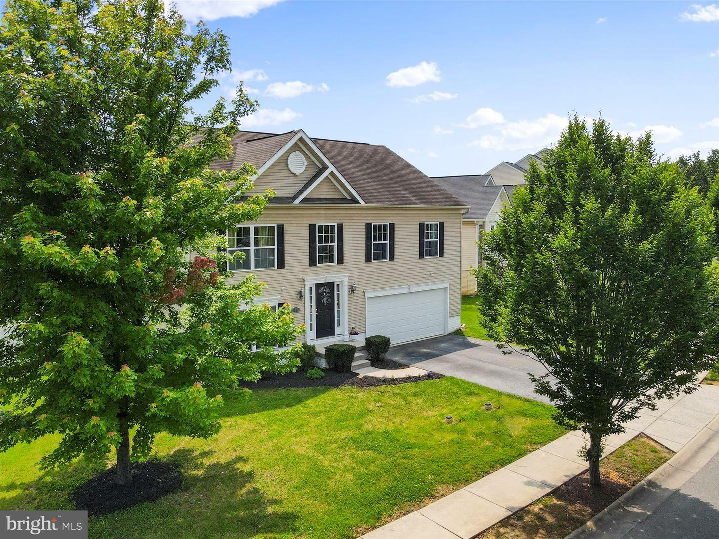 Property Photo: 136 Mountain Laurel Boulevard WV 25438