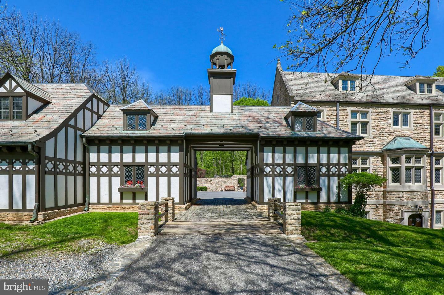 Property Photo: 80 School House Road PA 17603