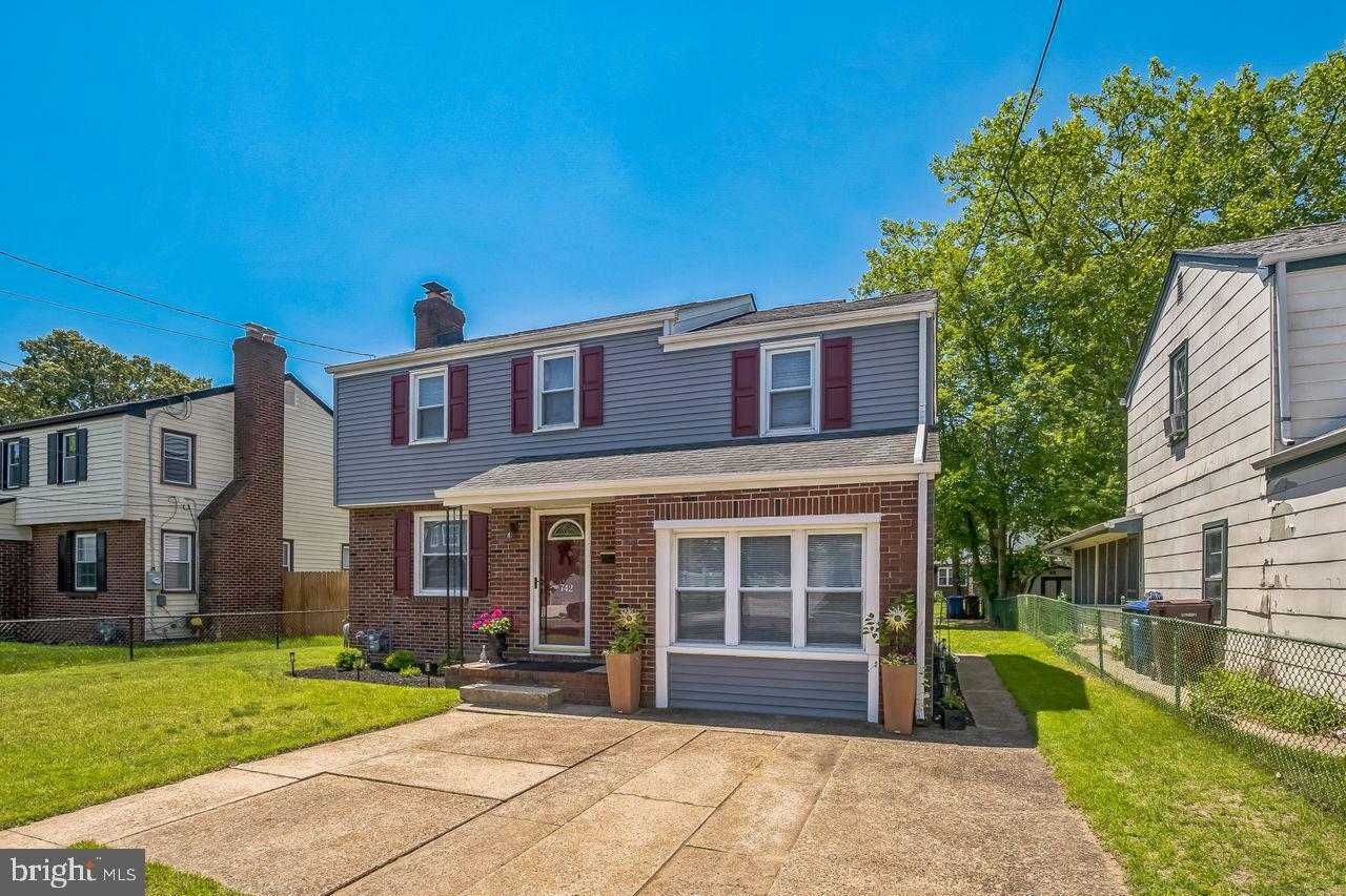 742 Arndt Avenue  Riverside NJ 08075 photo