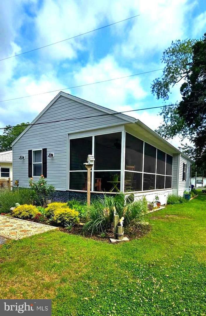 Property Photo:  35085 Cedar Lane 47276  DE 19966 