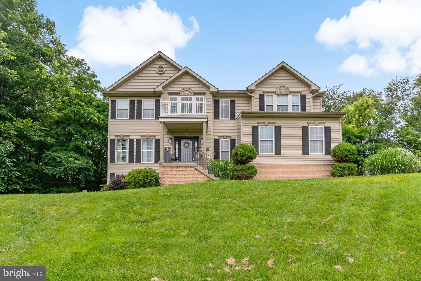 Property Photo:  75 Weatherburn Terrace  WV 25403 