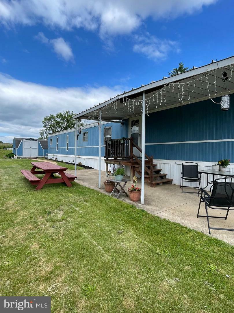 Property Photo:  433 Waldorf Drive  PA 17404 