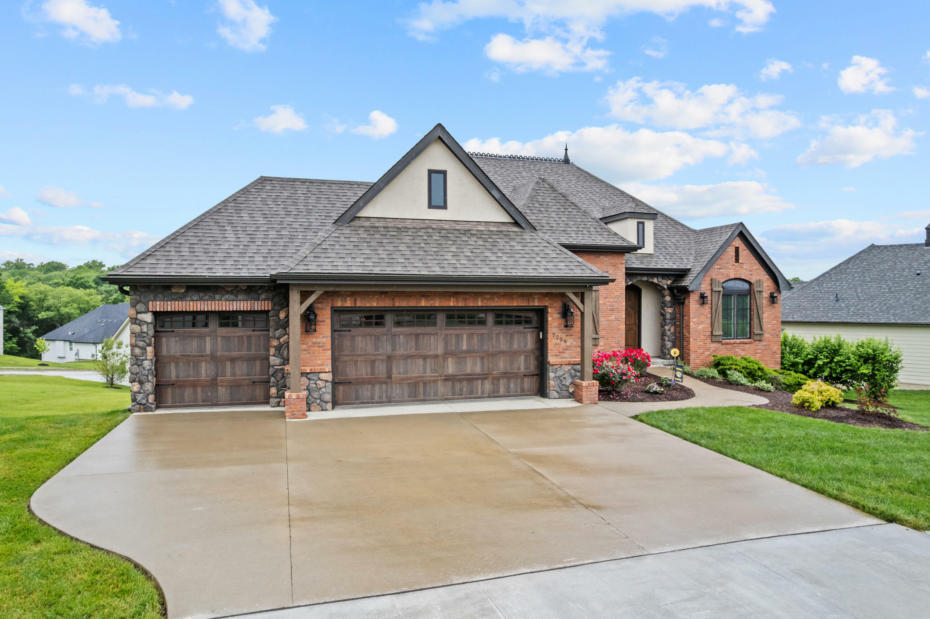 Property Photo: 7259 Brackenhill Ct MO 65203