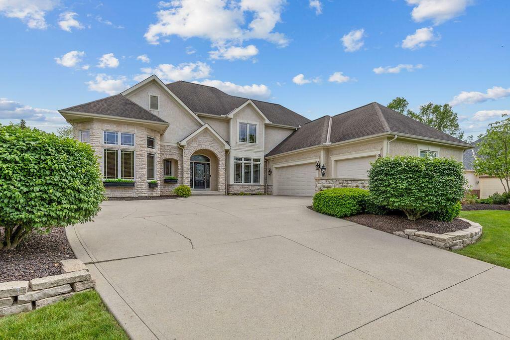 Property Photo: 1590 Eagle Glen Drive OH 43004