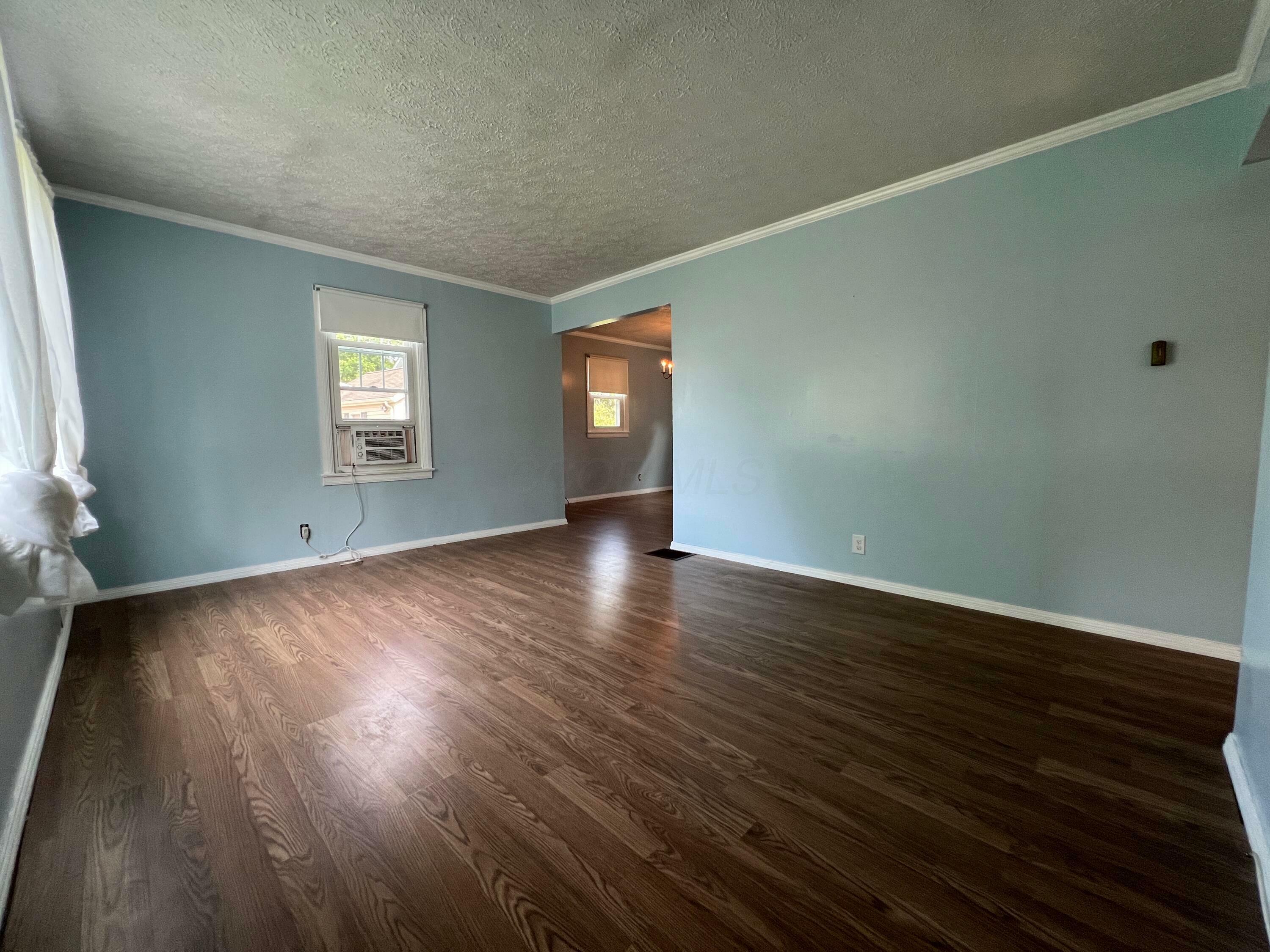 Property Photo:  1001 Guckert Avenue  OH 43055 