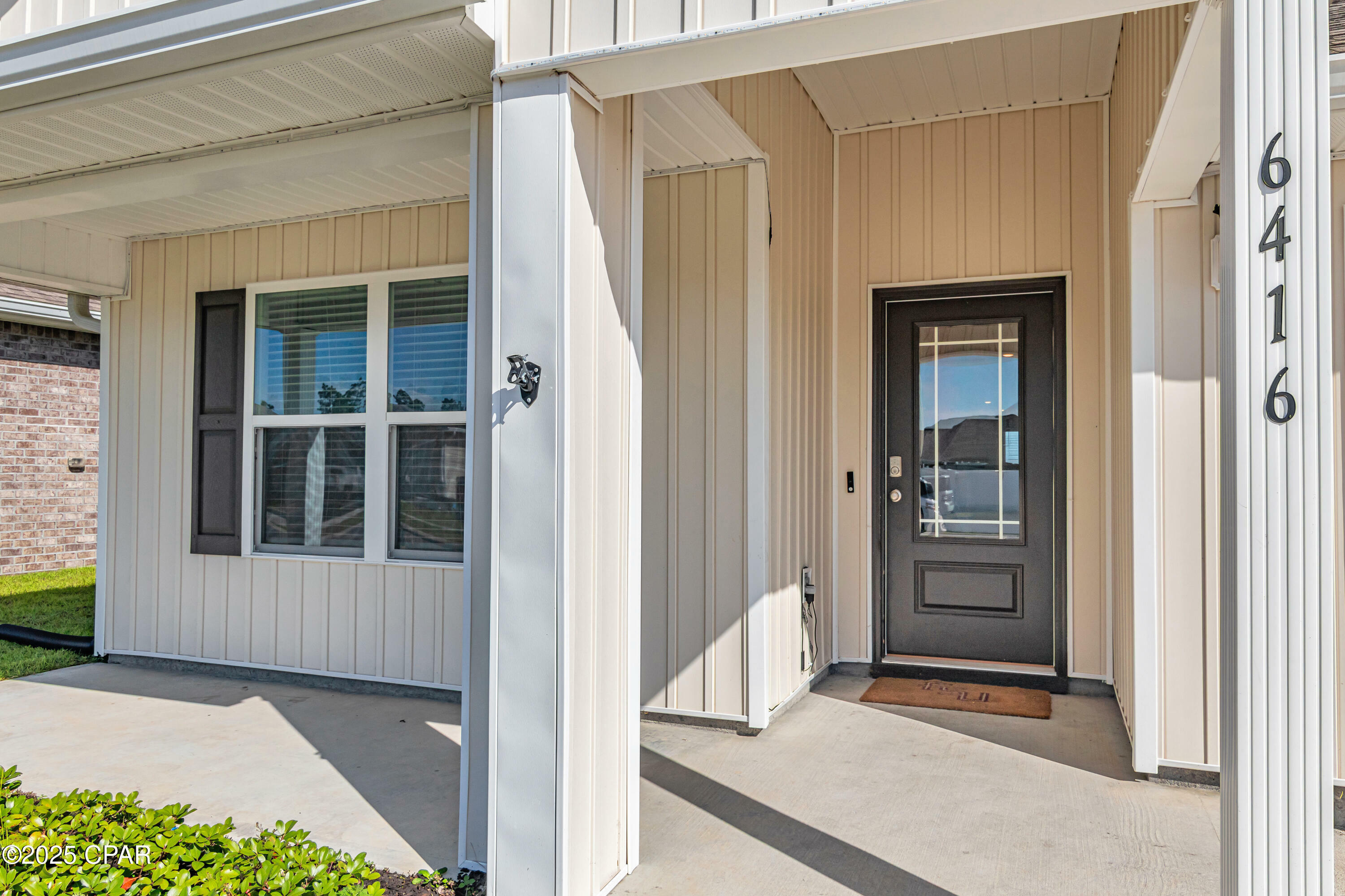 Property Photo: 6416 Slabinski Lane FL 32404