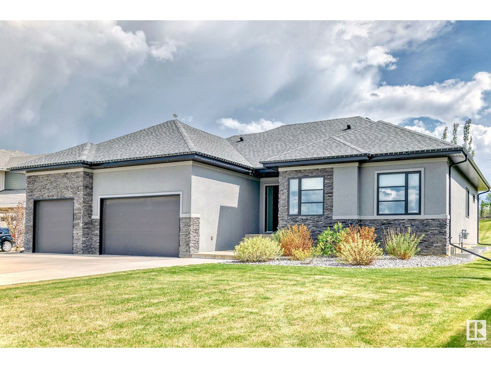 Property Photo: #17 26107 Twp Rd 532A AB T7Y 1A1