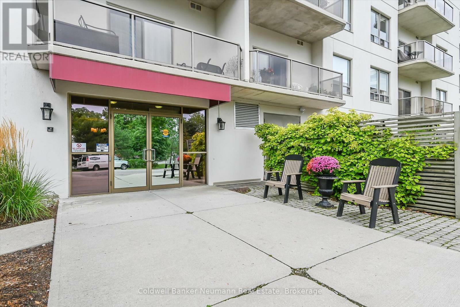 Property Photo: 60 Wyndham Street South 206 ON N1E 7H7