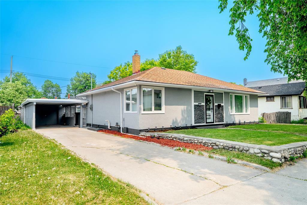 Property Photo:  305 McAdam Avenue  MB R2W 0B1 