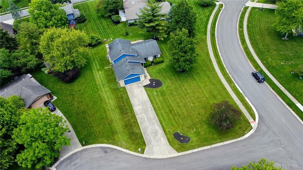 Property Photo:  2565 Chess Wood Point  OH 45458 