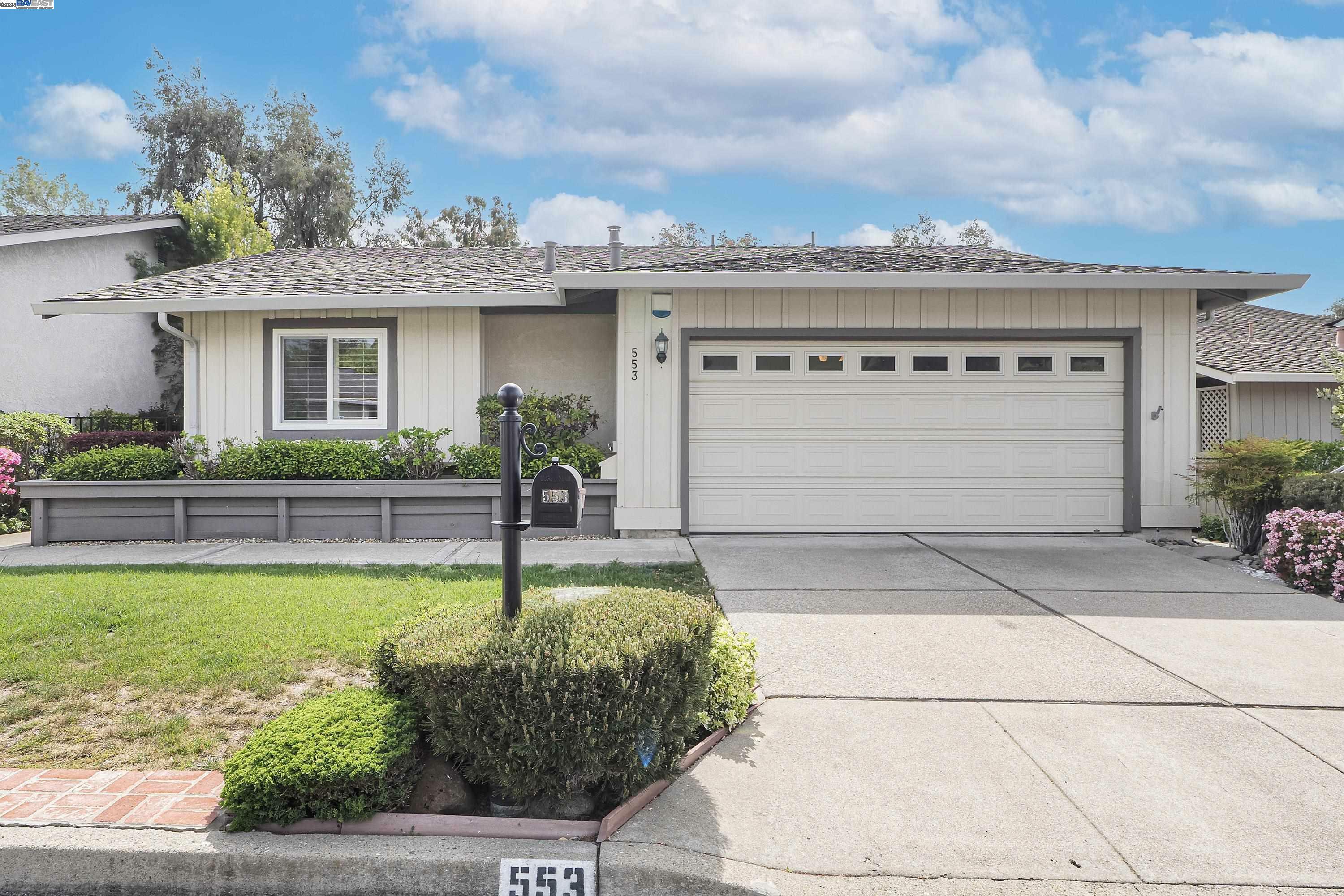 Property Photo: 553 Saint George Rd CA 94526