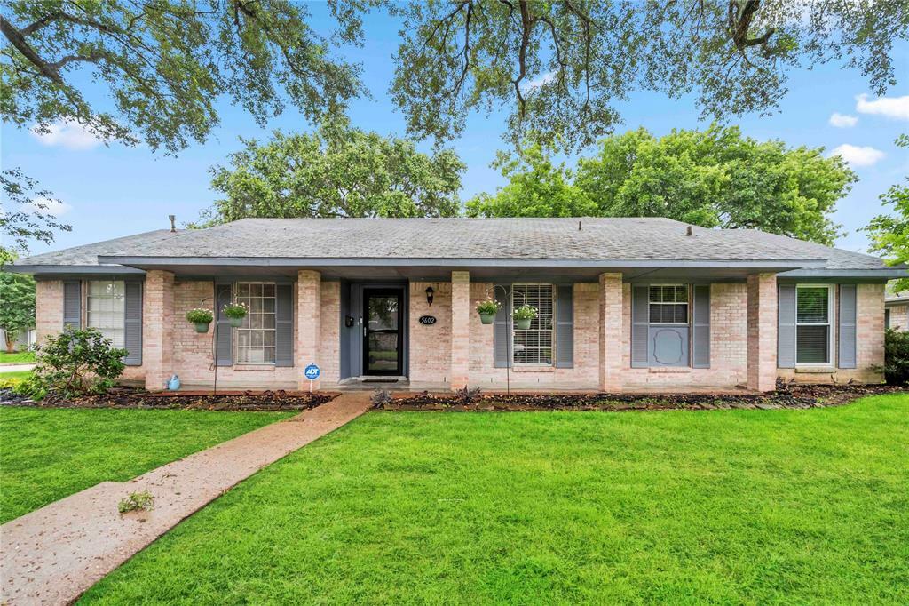 Property Photo: 5602 Carmona Lane TX 77584