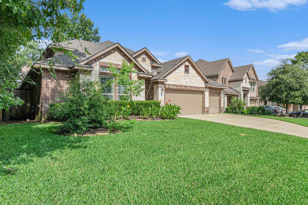 Property Photo: 107 Grazing Field Drive TX 77384