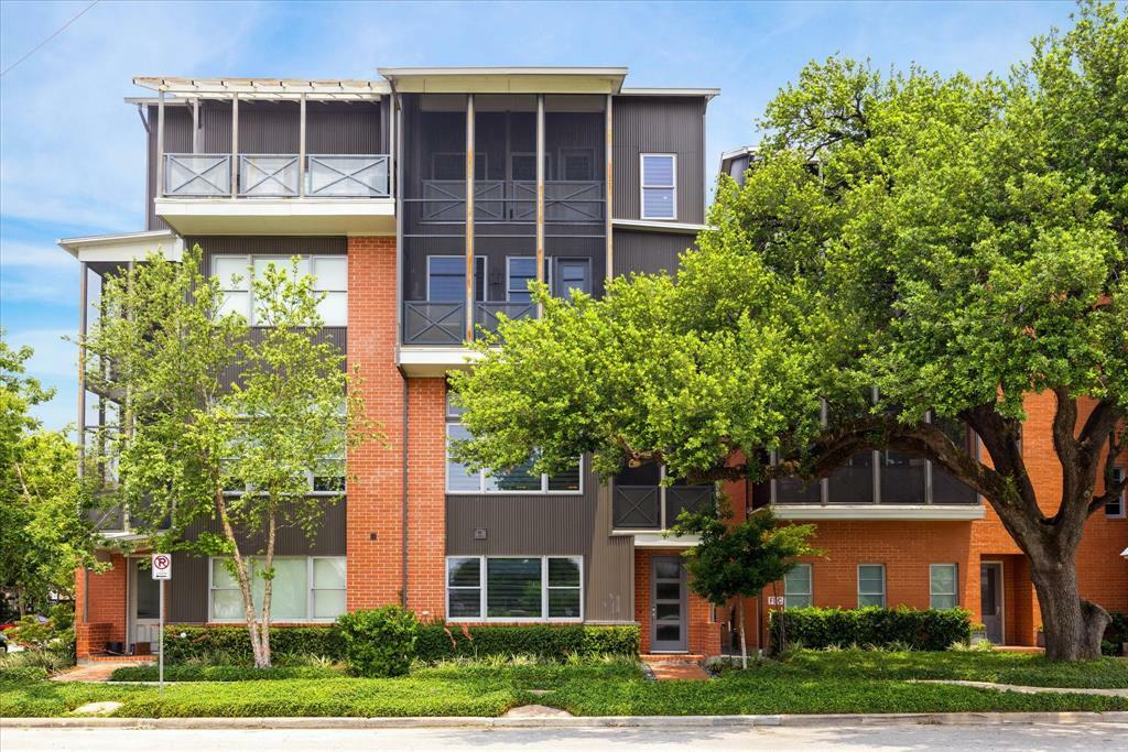 Property Photo: 2707 Rusk Street TX 77003