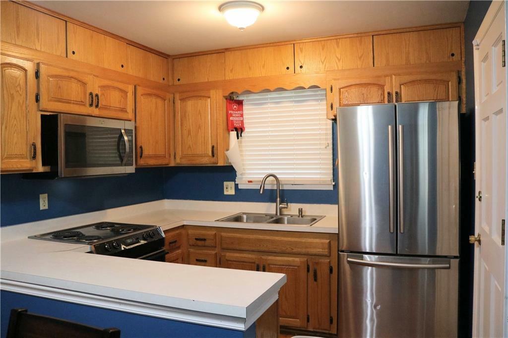 Property Photo: 2801 SW Sunset Road KS 66614