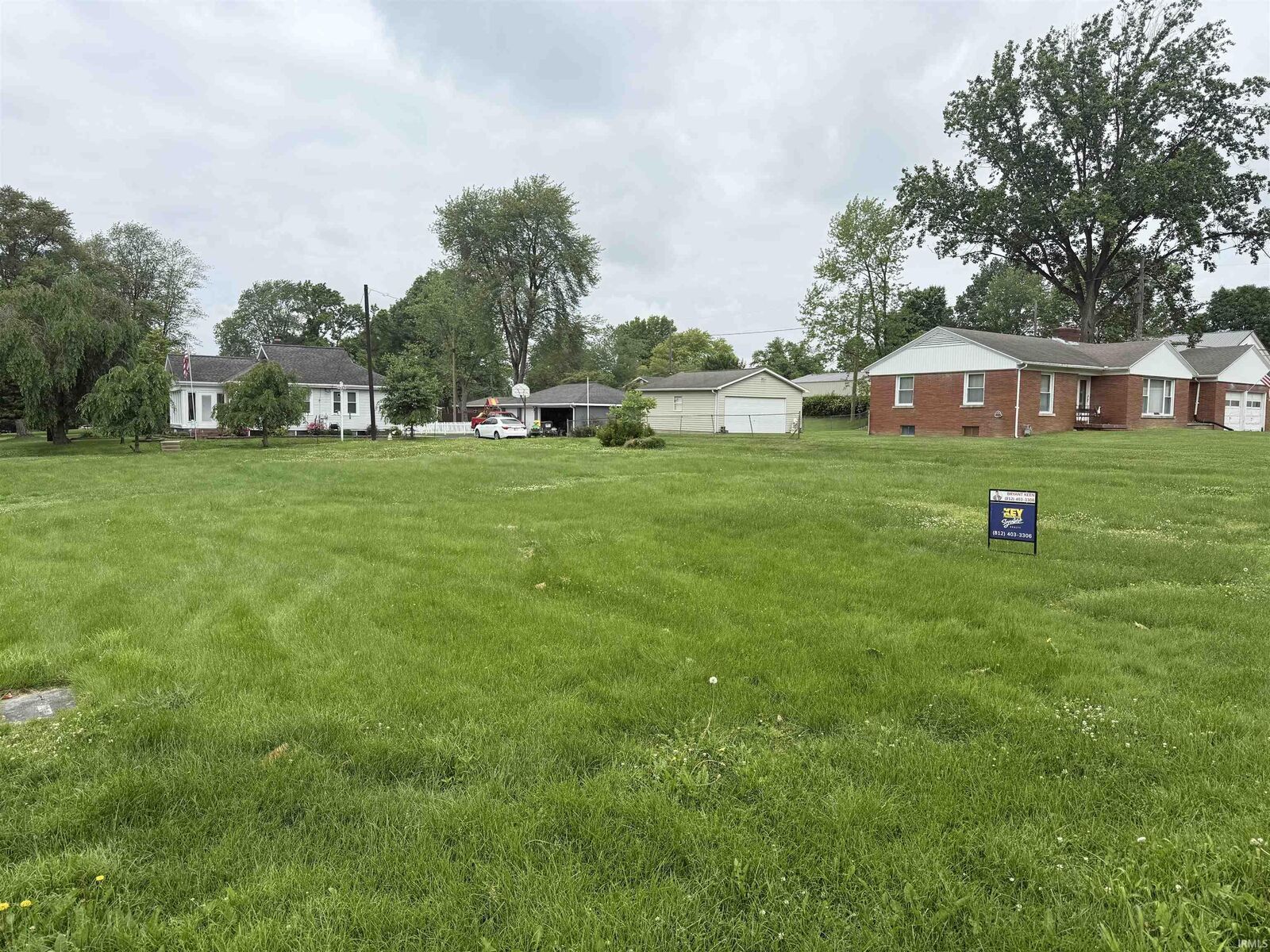 Property Photo:  4702 Oak Hill Road  IN 47711 