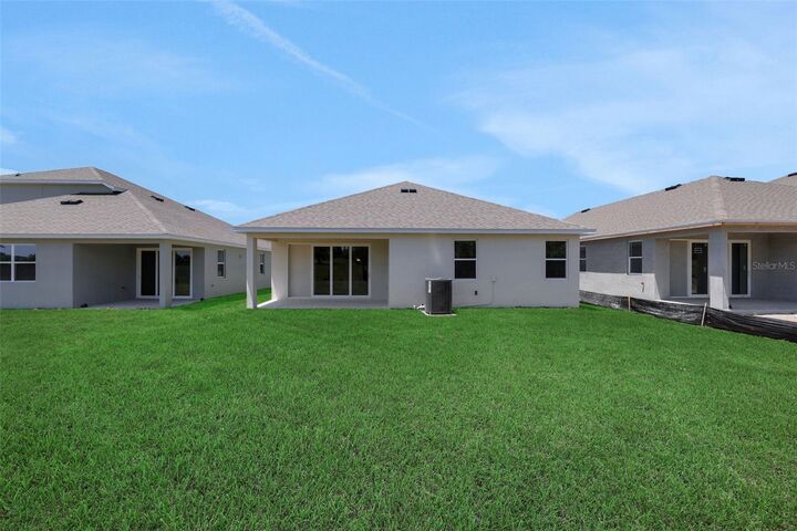Property Photo: 5023 Firebush Drive FL 32712
