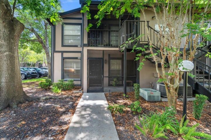 Property Photo:  4004 Dream Oak Place 102  FL 33613 