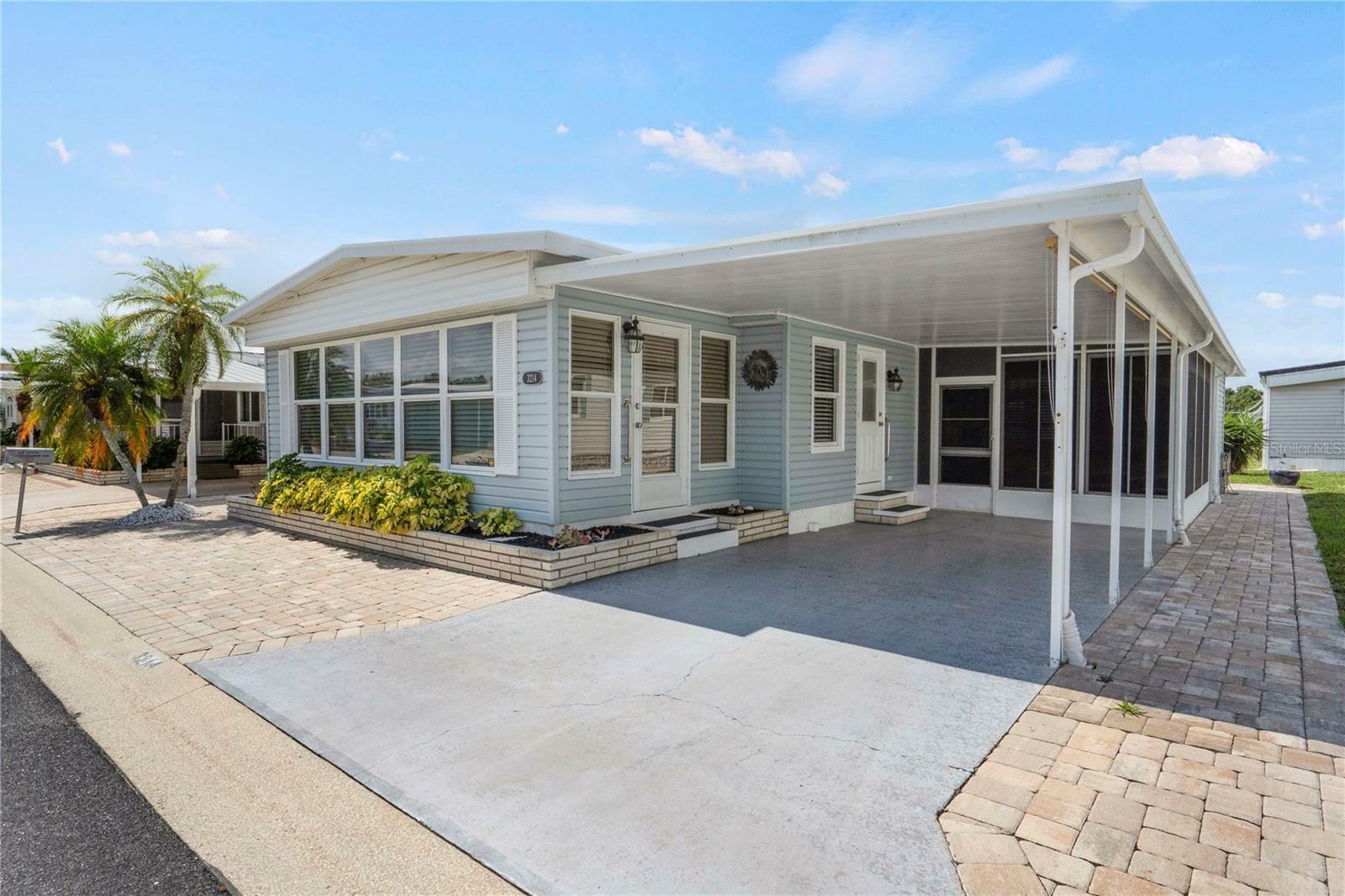 Property Photo: 3214 Sycamore Terrace FL 34237