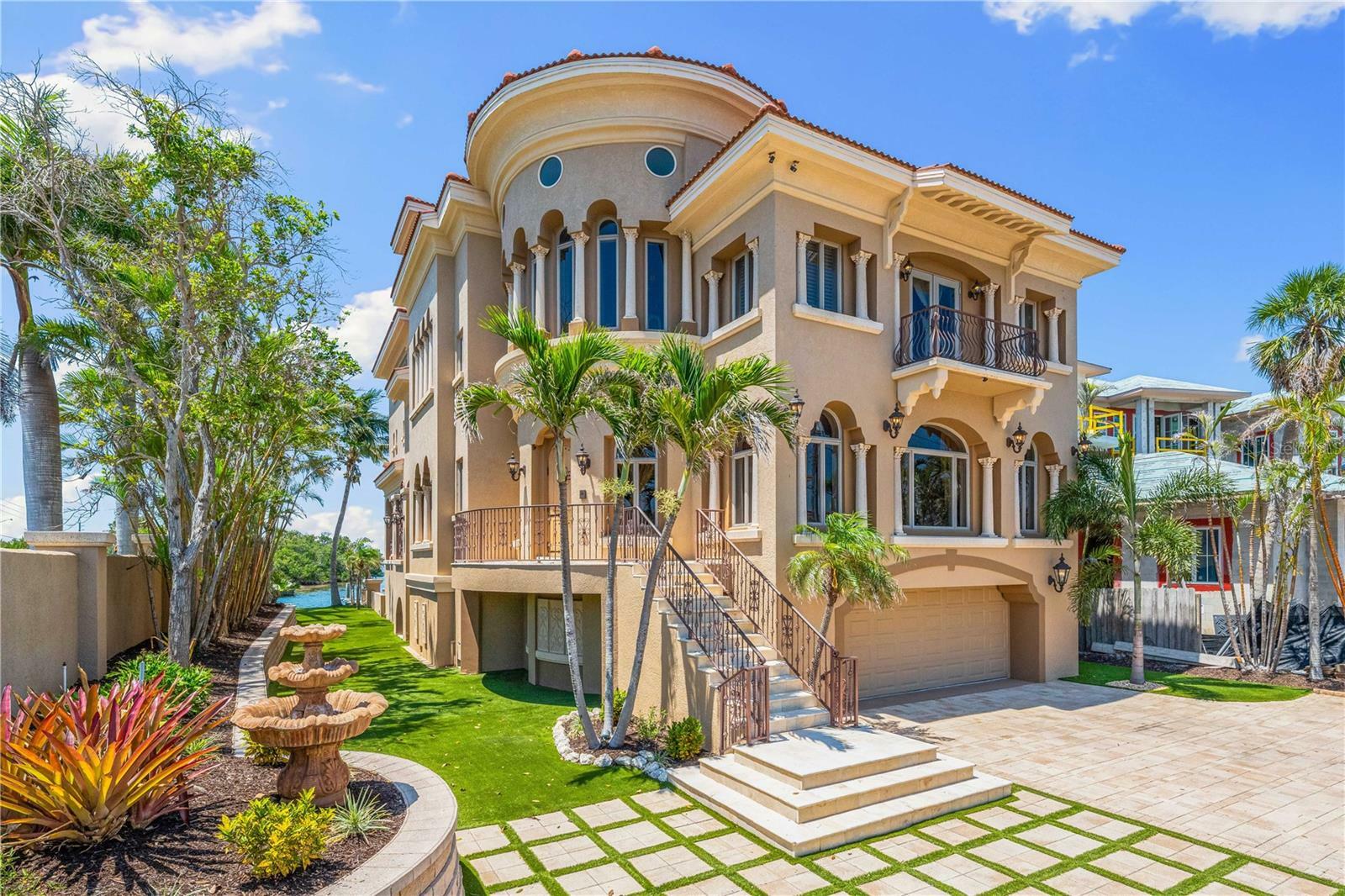 290 N Washington Drive  Sarasota FL 34236 photo