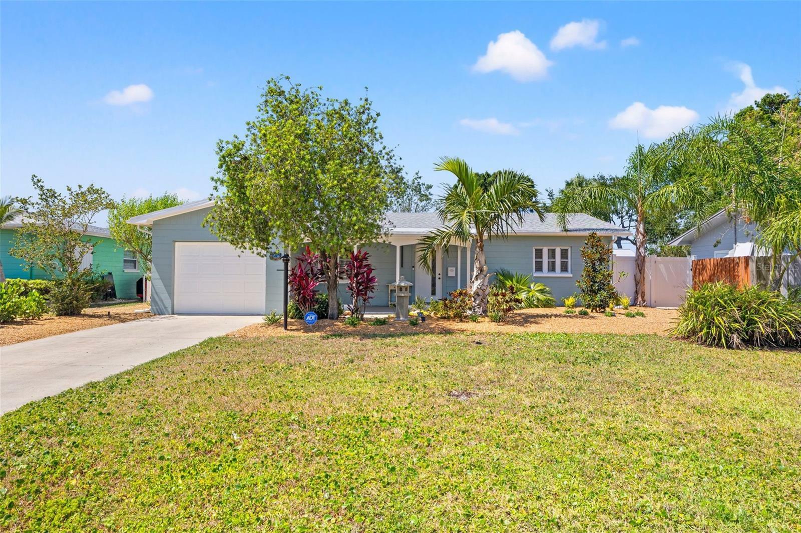 Property Photo: 743 43rd Avenue NE FL 33703