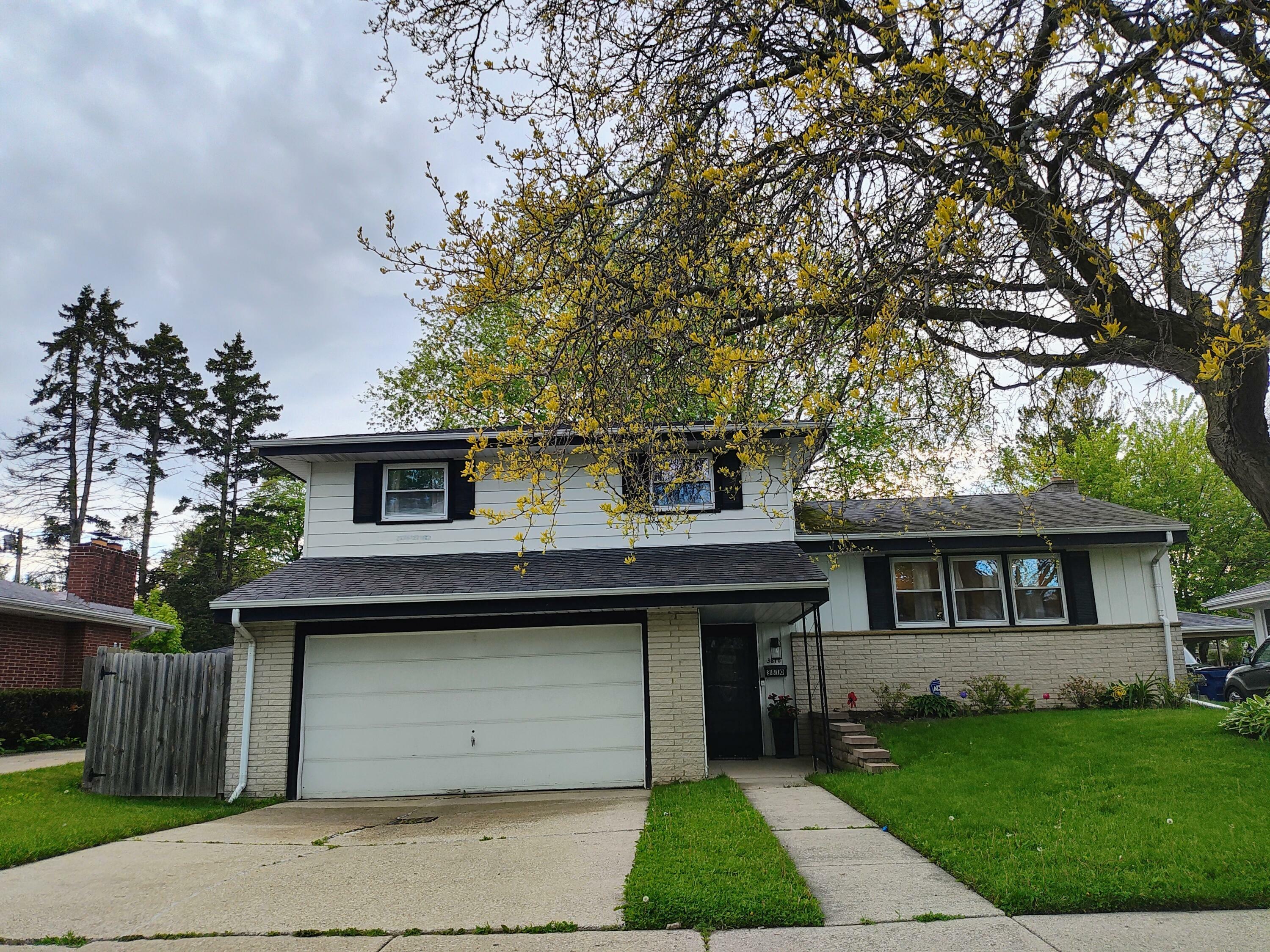 3810 Erie St  Racine WI 53402 photo