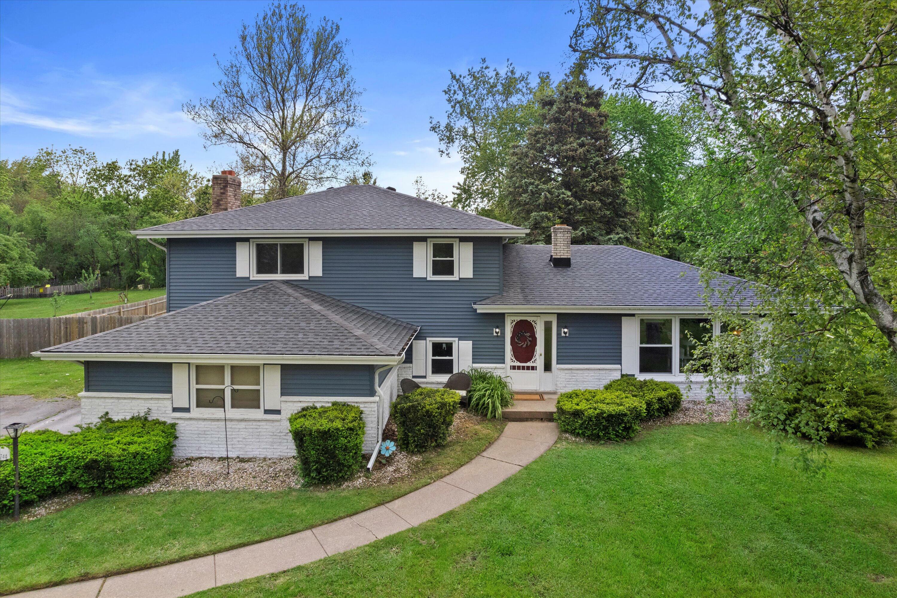 5744 Wildwood Dr  Mount Pleasant WI 53403 photo