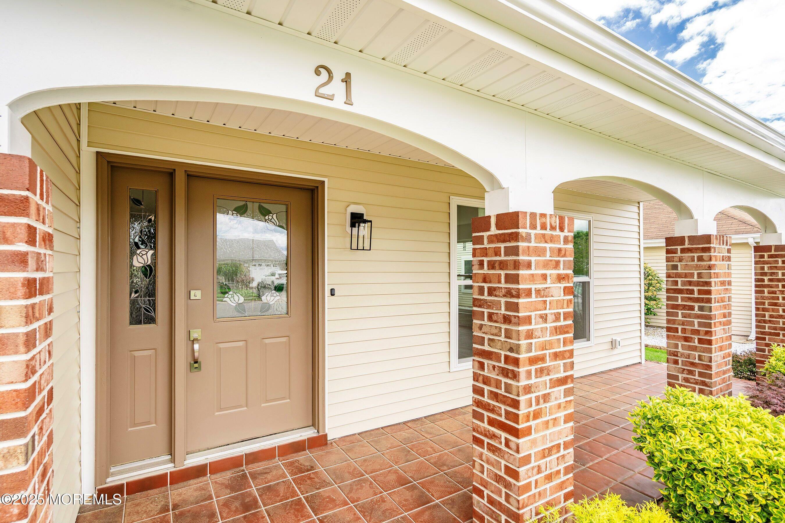 Property Photo: 21 Turnbridge NJ 08759