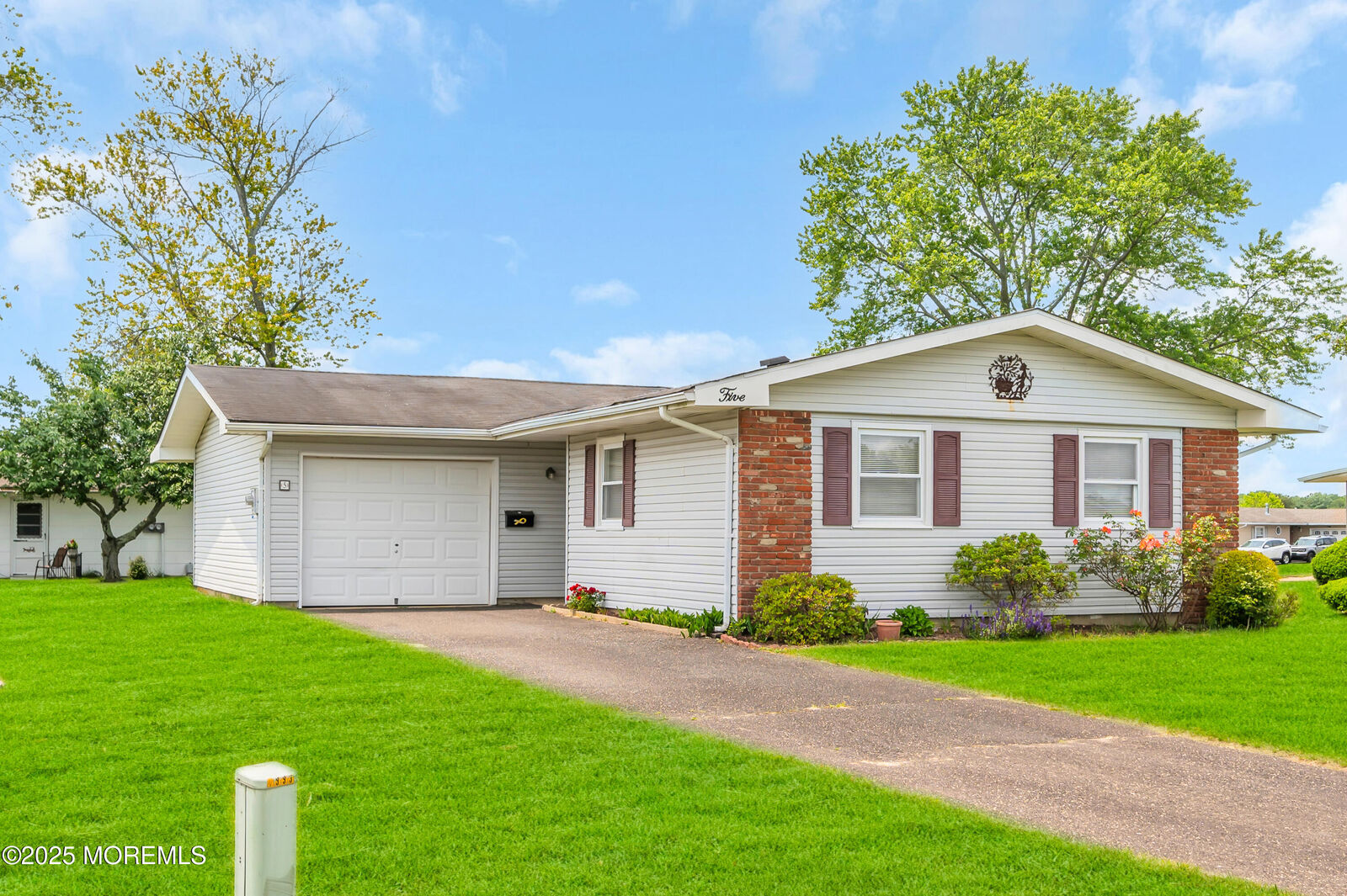 Property Photo: 5 Spenser Court NJ 08724