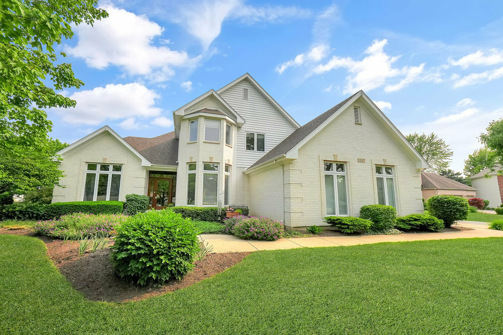 Property Photo: 1537 Monarch Circle IL 60564