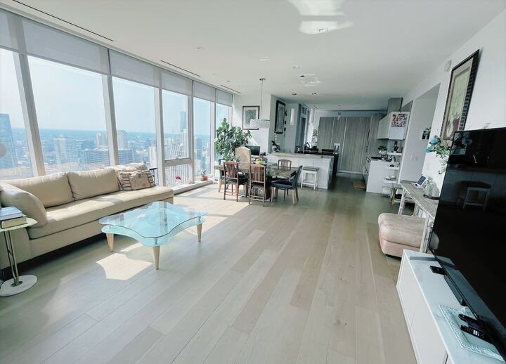 Property Photo:  363 E Wacker Drive 4801  IL 60601