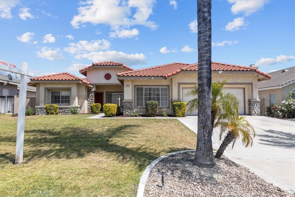 Property Photo: 4113 N Tangerine Drive CA 92377