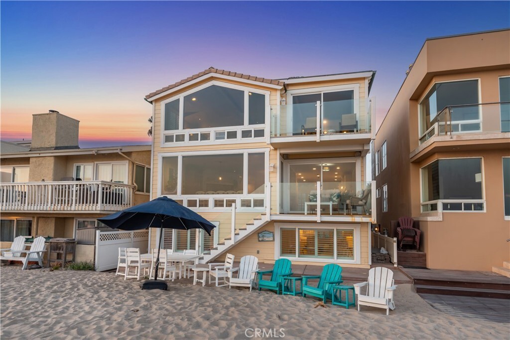 Property Photo:  2133 Ocean Drive  CA 93035 