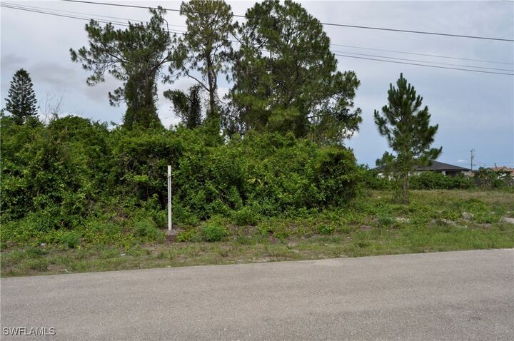 57 Curtis Avenue S  Lehigh Acres FL 33976 photo