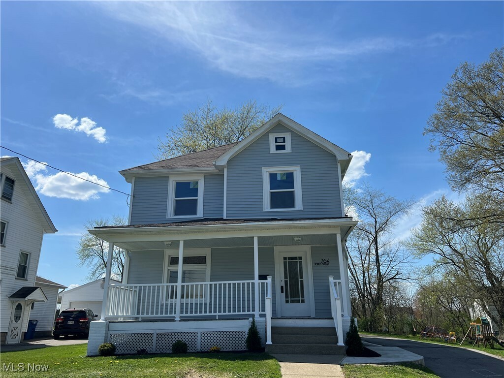 Property Photo: 764 Jones Street OH 44425