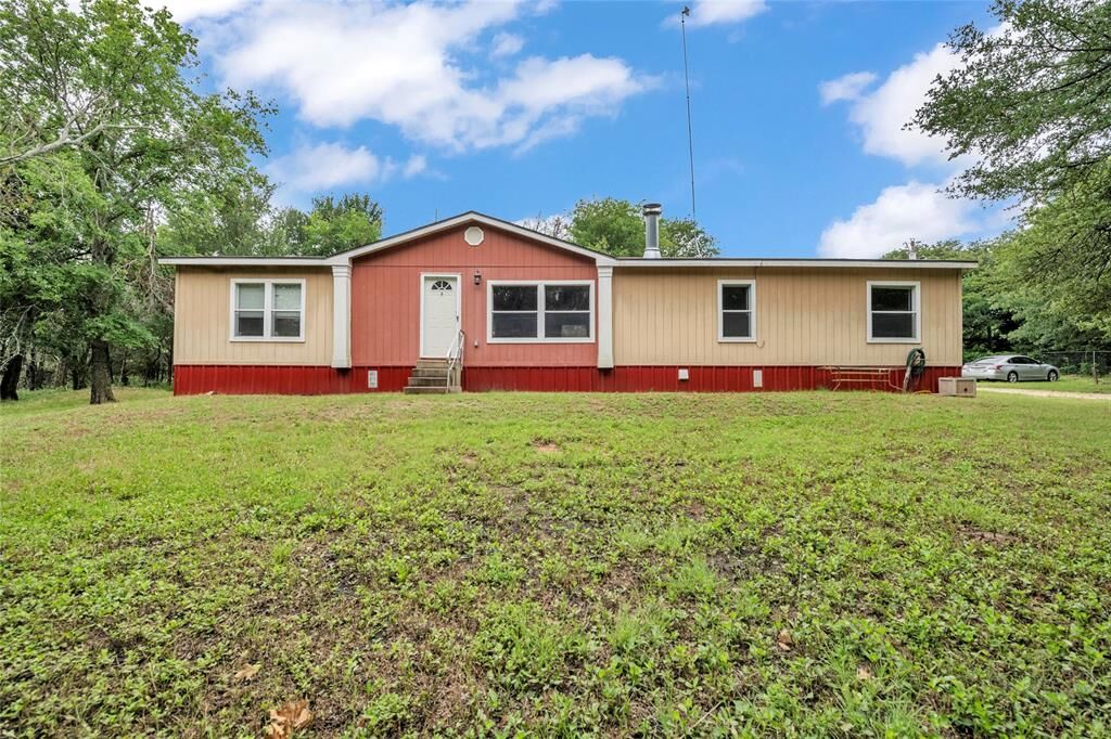 Property Photo:  1448 Boys Ranch Road  TX 76705 
