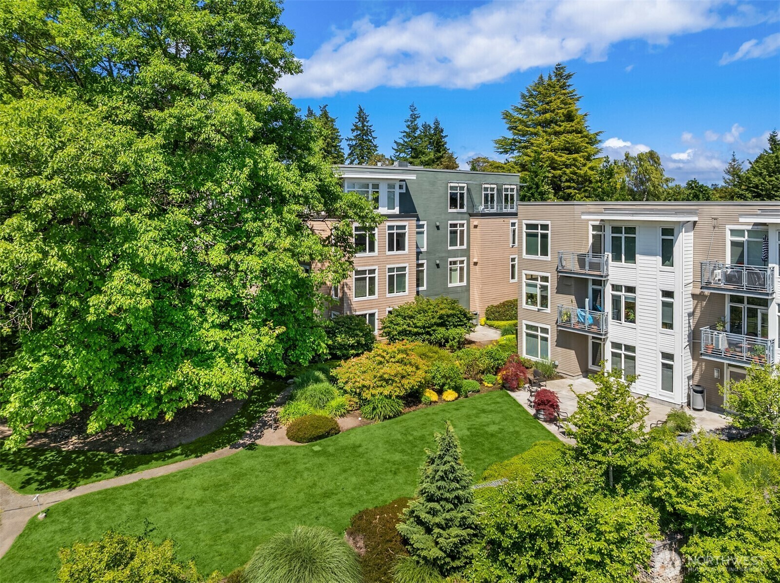 Property Photo: 145 Ferncliff Avenue NE D338 WA 98110