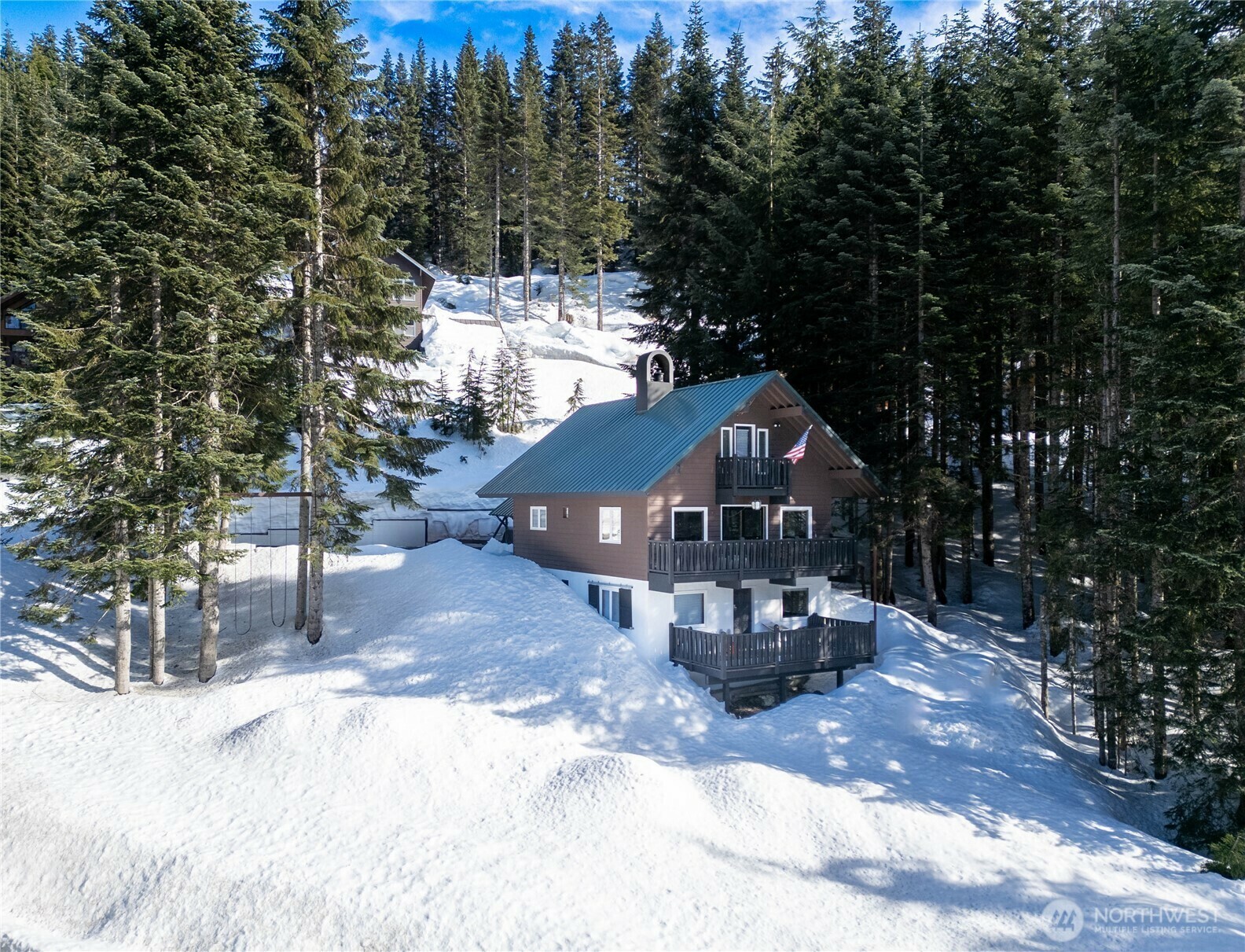 Property Photo: 7 Saint Anton Street Upper WA 98068
